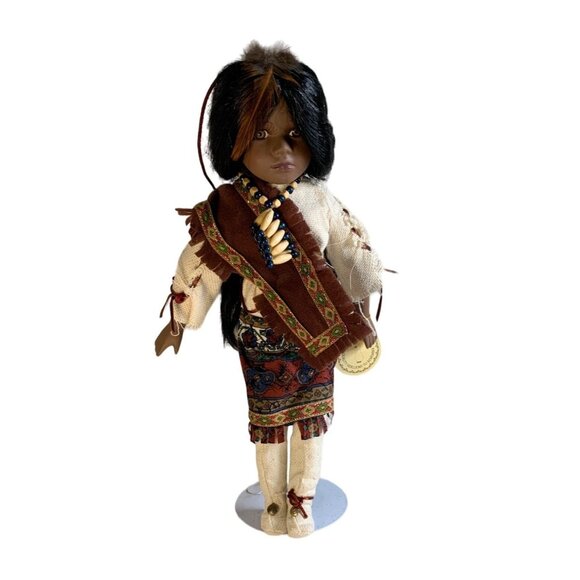 Vintage Duck House Heirloom Porcelain Indian Doll Bow & Arrow - Picture 1 of 14